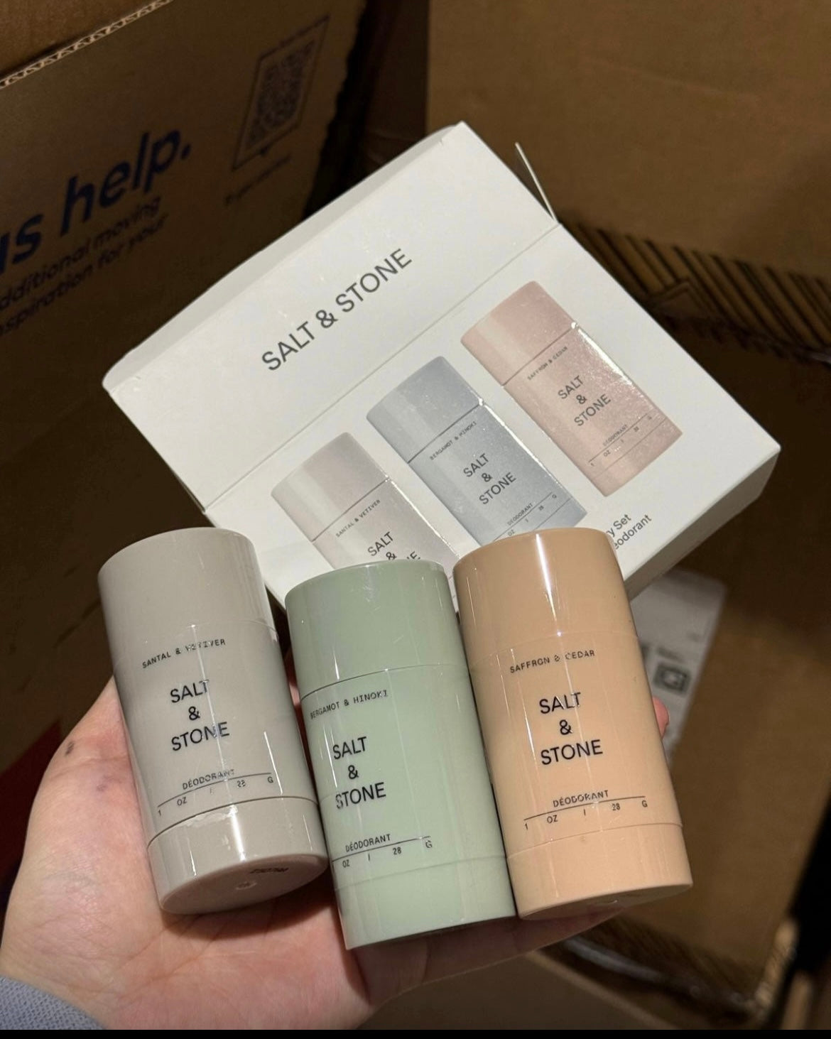 Salt & Stone
Mini Deodorant Discovery Gift Set