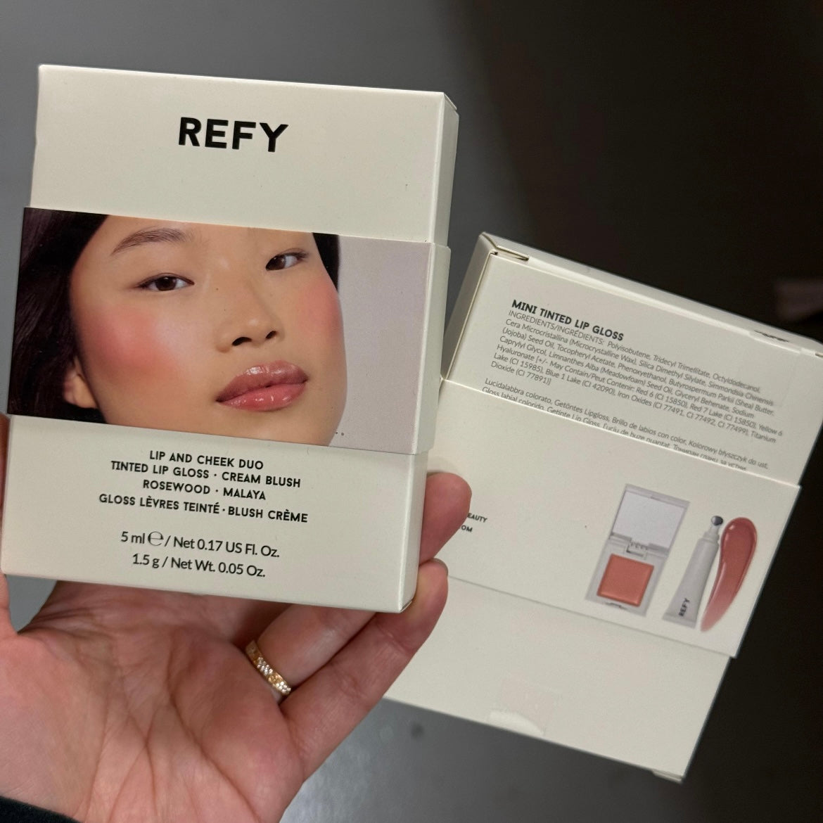 REFY
Lip Gloss and Cheek Duo set