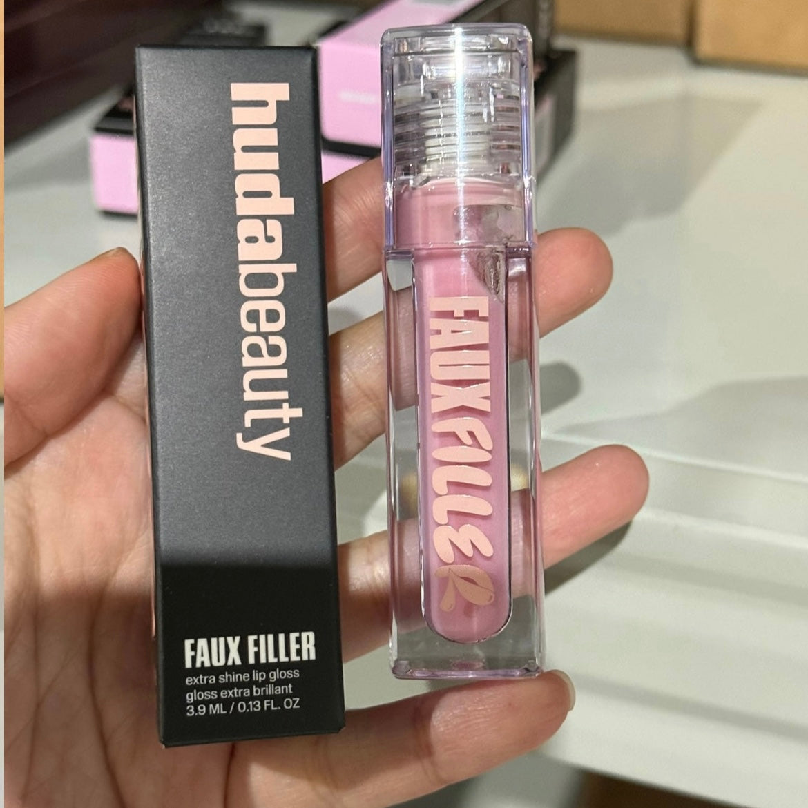 HUDA BEAUTY Faux Filler Shiny Non-Sticky Lip Gloss
