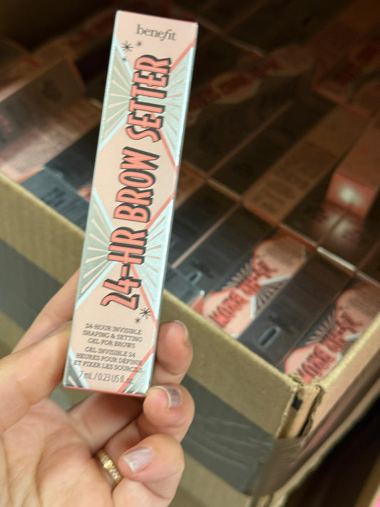 Benefit Cosmetics 
24-HR Brow Setter Clear Brow Gel with Lamination Effect